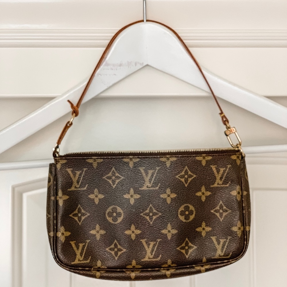 Louis Vuitton Monogram Pochette Accessoires